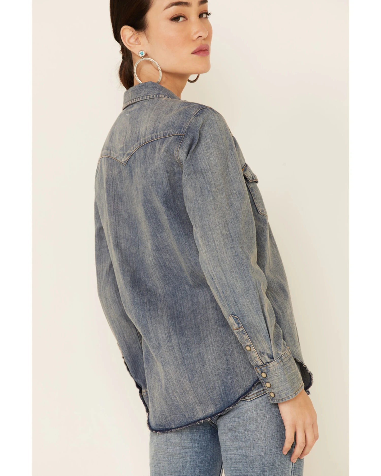 STS Ranchwear Women's Claira Denim Long Sleeve Pearl Snap Western Shirt 3 STS Ranchwear Women's Claira Denim Long Sleeve Pearl Snap Western Shirt