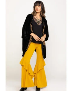 White Label By Panhandle Women's Embroidered Velvet Kimono -Country Outfitter Shop 2000290050 001 P6