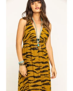Show Me Your Mumu Women's Great Tiger Ellory Maxi Dress -Country Outfitter Shop 2000293765 900 P4