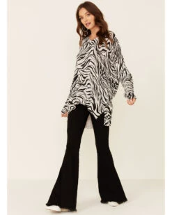 Show Me Your Mumu Women's Zebra Print Hug Me Pullover Sweater -Country Outfitter Shop 2000334411 900 P2