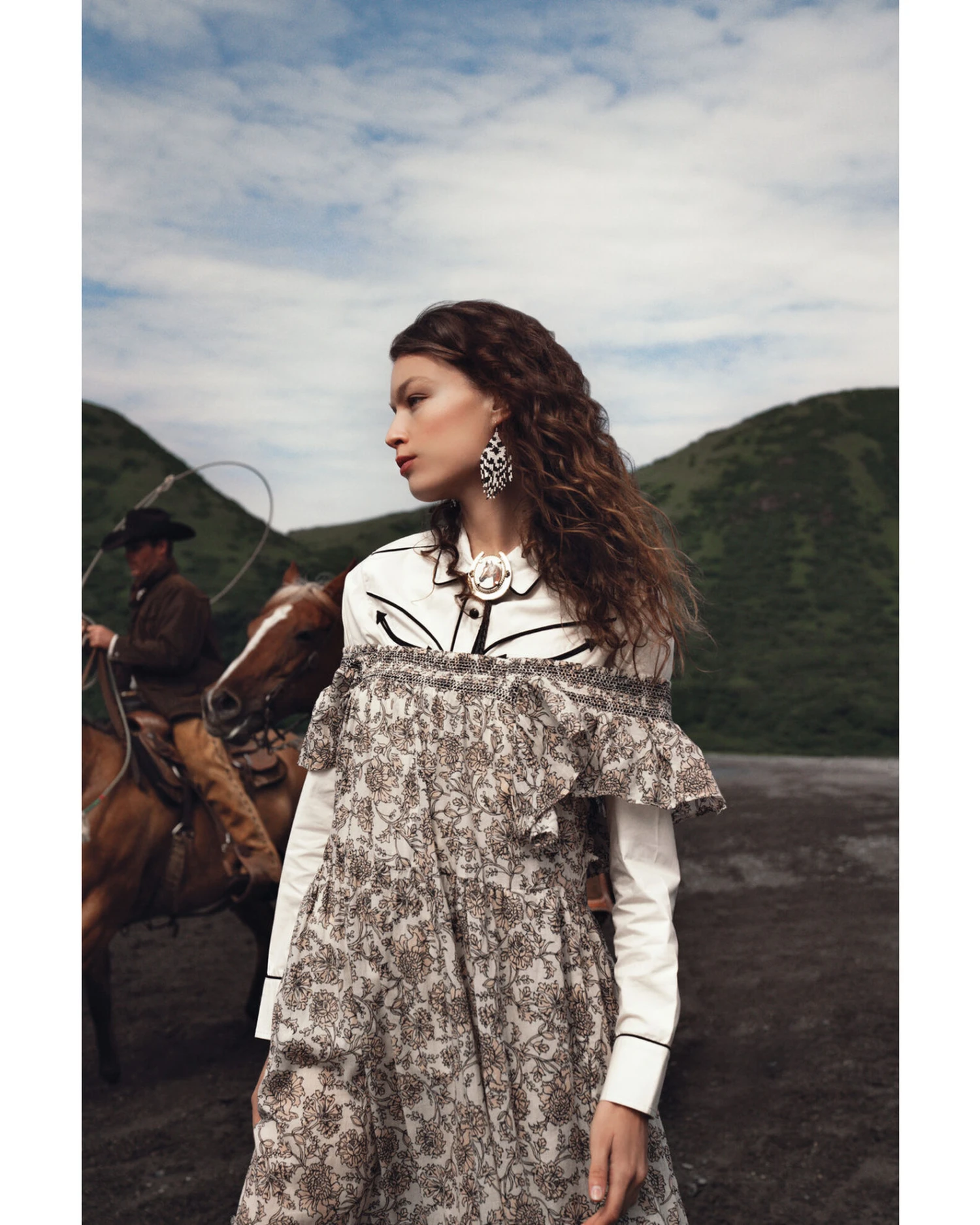 Free People Women's Bonita Floral Print Flutter Sleeve Midi Dress 4 Free People Women's Bonita Floral Print Flutter Sleeve Midi Dress - Image 2