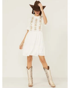 Stetson Women's Embroidered Floral Ruffle Surplice Dress -Country Outfitter Shop 2000358888 100 P4