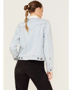 Wrangler Retro Women's Sherpa Lined Light Wash Denim Jacket 9 Wrangler Retro Women's Sherpa Lined Light Wash Denim Jacket -Country Outfitter Shop 2000365226 402 P4