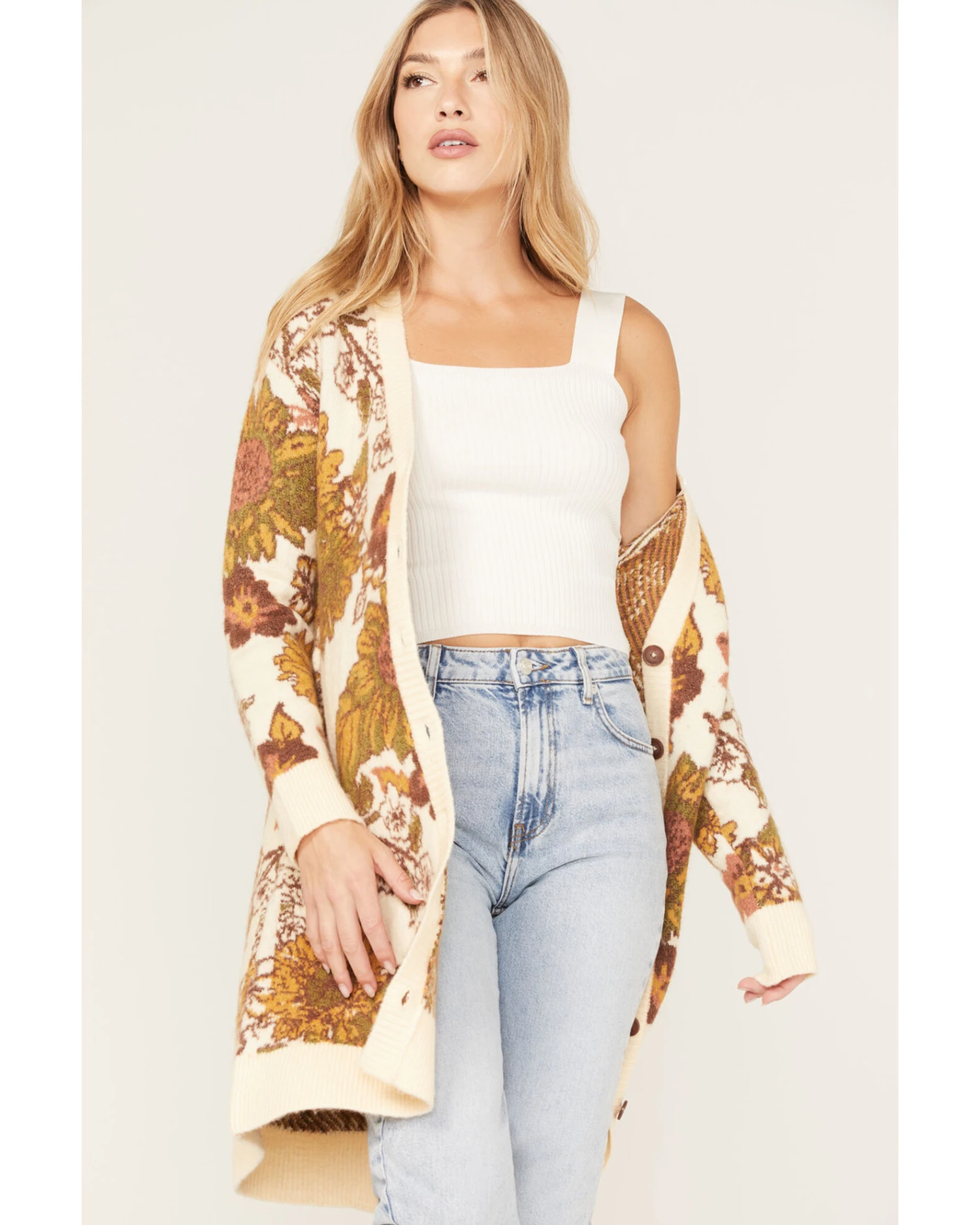 Cleo + Wolf Women's Floral Knit Jacquard Long Cardigan Sweater 6 Cleo + Wolf Women's Floral Knit Jacquard Long Cardigan Sweater - Image 4