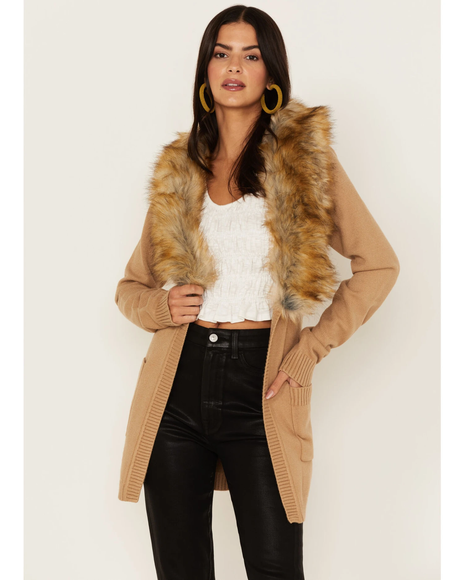 Show Me Your Mumu Women's Faux Fur Cabin Cardigan 5 Show Me Your Mumu Women's Faux Fur Cabin Cardigan - Image 3