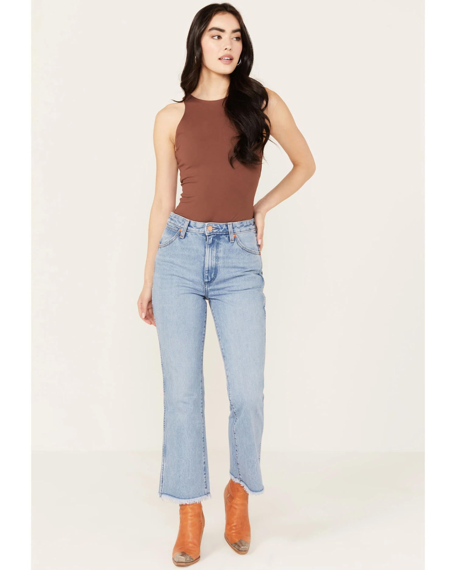 Wrangler Women's Medium Wash High Rise Wrock 627 Flare Jeans 6 Wrangler Women's Medium Wash High Rise Wrock 627 Flare Jeans - Image 4