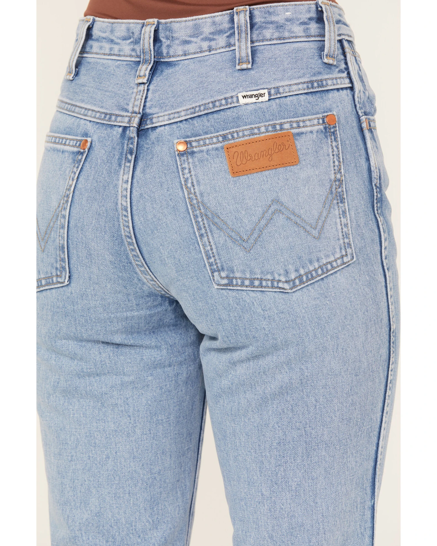 Wrangler Women's Medium Wash High Rise Wrock 627 Flare Jeans 3 Wrangler Women's Medium Wash High Rise Wrock 627 Flare Jeans