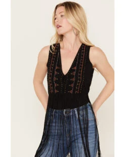 Idyllwind Women's Juniper Beaded Vest 8 Idyllwind Women's Juniper Beaded Vest -Country Outfitter Shop 2000386136 001 P2