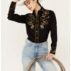 Rockmount Ranchwear Women's Floral Embroidered Long Sleeve Pearl Snap Western Shirt -Country Outfitter Shop 2000393805 001 P1